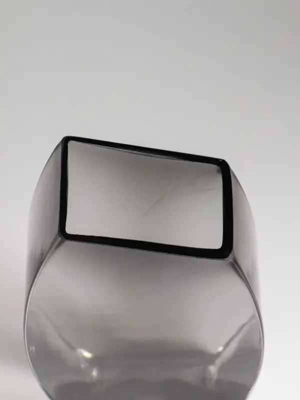 Ваза стекло настольная "Эйми" 29,5х13 см, серый