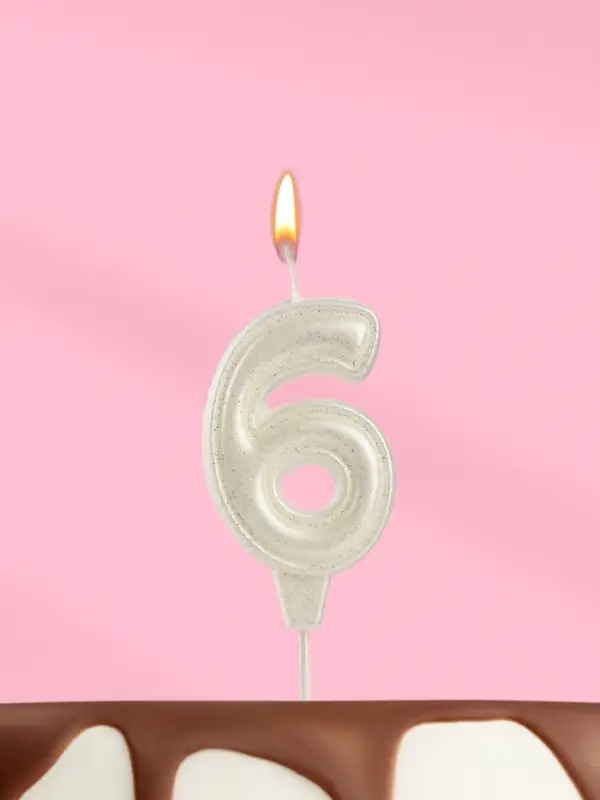 Свеча в торт &laquo;Праздник&raquo; цифра 6, жемчужный перламутр с блестками