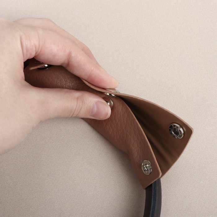 Накладки на ручку для сумки, на кнопках, 13 × 9 см, 2 шт, цвет коричневый Накладки на ручку для сумки, на кнопках, 13 × 9 см, 2 шт, цвет коричневый