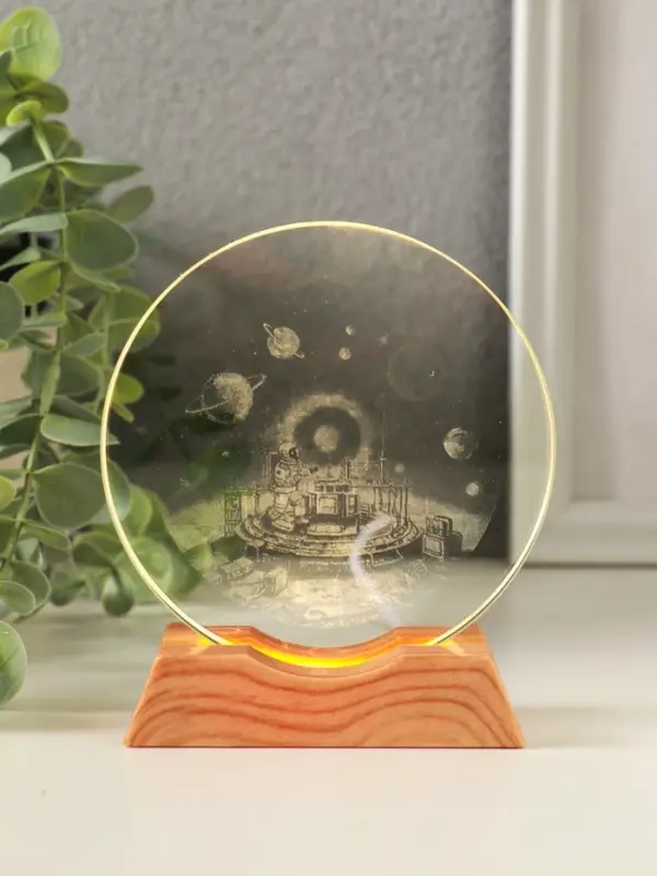 Сувенир стекло свет Сувенир стекло свет "Диск.Космическая станция" 5хLED d=10 см, USB 10х4х11,4 см