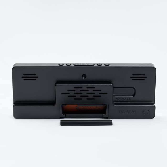 Часы электронные настольные будильник с термометром, 17.5 х 6.8 см, зеленая индикация Часы электронные настольные будильник с термометром, 17.5 х 6.8 см, зеленая индикация