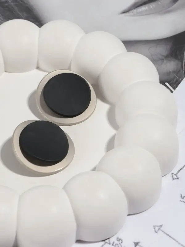 Пуговицы на ножке, металлические, d=27 мм, набор 2 шт., цвет серебряный, чёрный