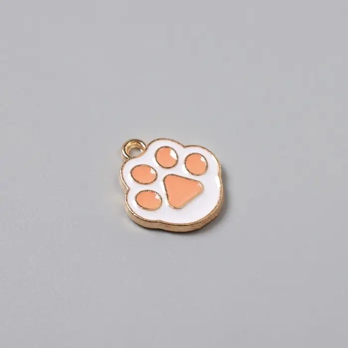 Металлический элемент, декоративная подвеска &laquo;Арт Узор. Кошачья лапка&raquo;, эмаль, бело-розовый, 1.7&times;1.5 см