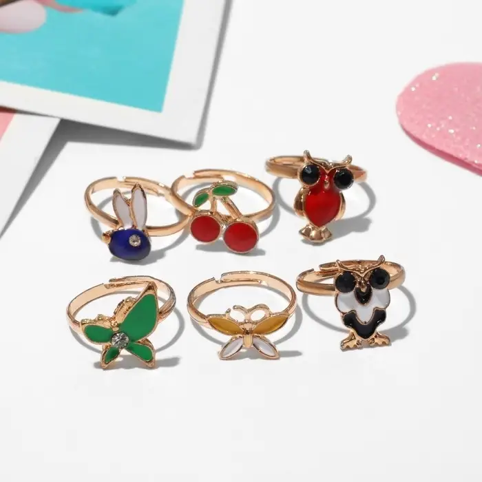 Кольцо детское «Выбражулька» эмаль, форма МИКС, цвет МИКС, безразмерно Кольцо детское «Выбражулька» эмаль, форма МИКС, цвет МИКС, безразмерно