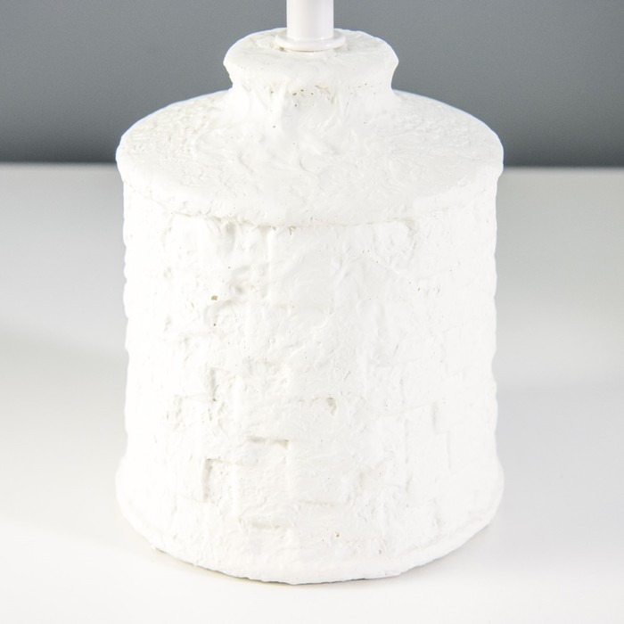 Настольная лампа Настольная лампа "Лейла" Е14 40Вт черно-белый 20х20х33см RISALUX