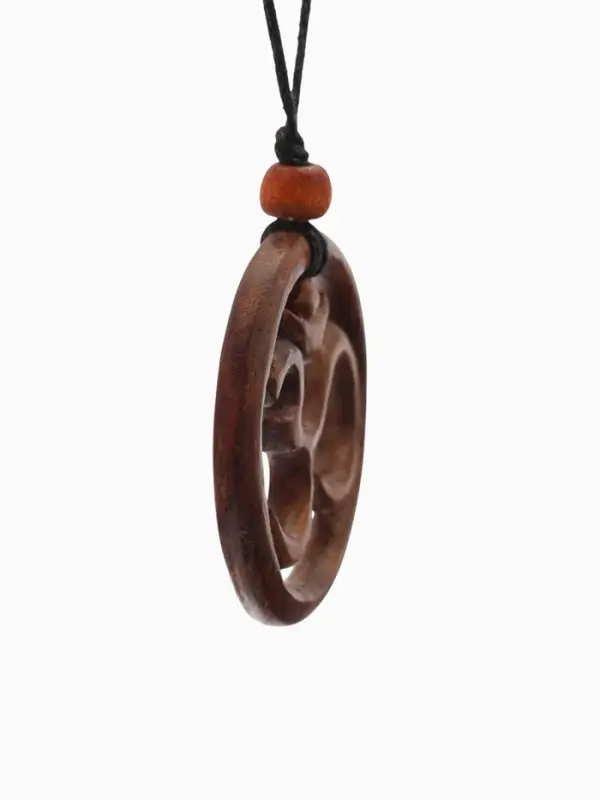 Кулон &laquo;Ом&raquo;, дерево соно