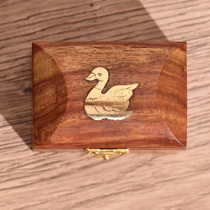 Шкатулка  Шкатулка "Лебедь" 7,5х5х5 см, манговое дерево