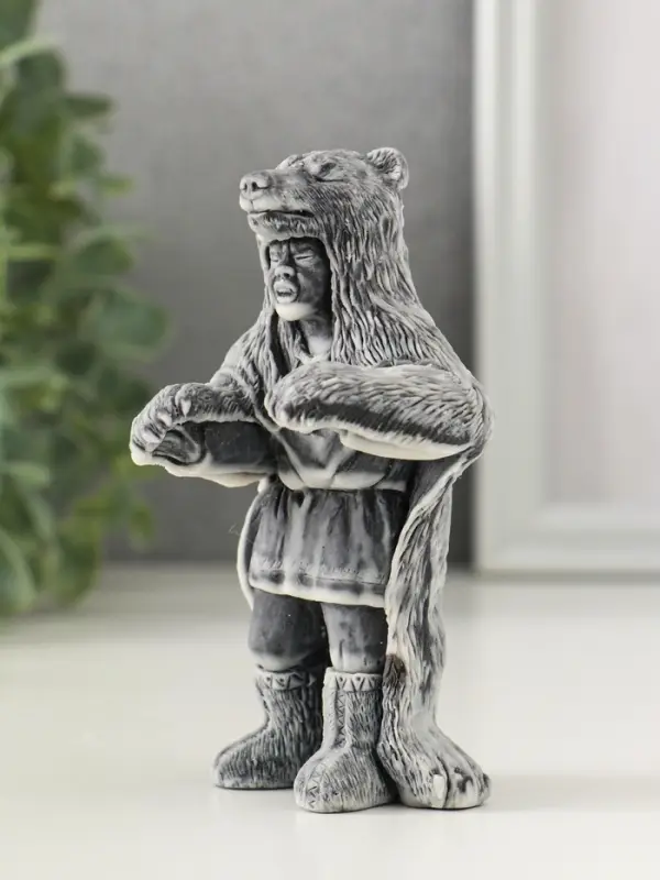 Фигурка &laquo;Шаман в шкуре медведя&raquo;, 11 см