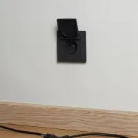 BRITE Розетка одинарная с заземлением с защитными шторками и крышкой 16А IP44 РСбш10-3-44-БрГ графит