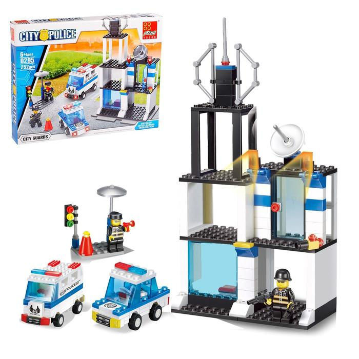 Конструктор «Полицейская станция», 252 детали Конструктор «Полицейская станция», 252 детали