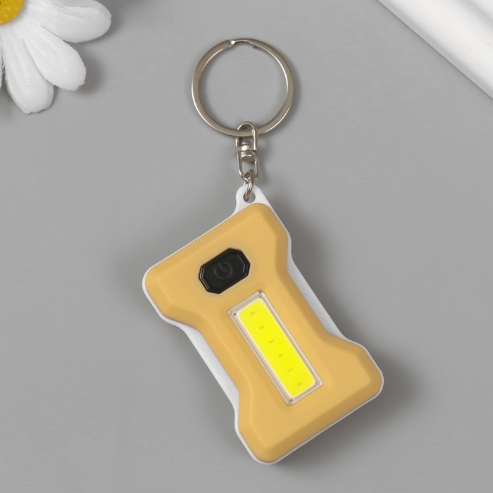 Фонарик свет на кольце Фонарик свет на кольце "Нежно-жёлтый" светит, мигает, АААх2 шт 3,7х5,2х1,5 см