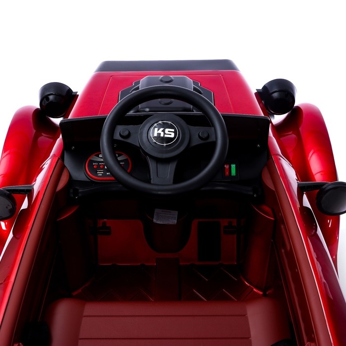 Электромобиль «Ретро», с подставкой для родителя, цвет красный глянец Электромобиль «Ретро», с подставкой для родителя, цвет красный глянец