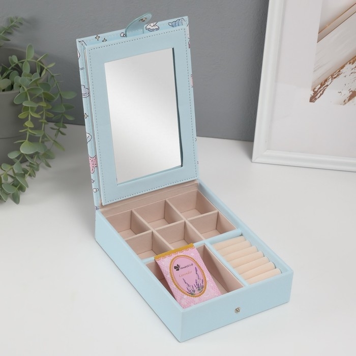 Шкатулка кожзам для украшений с зеркалом  Шкатулка кожзам для украшений с зеркалом "Панда и ракушки" голубая 15х21,5х5,5 см