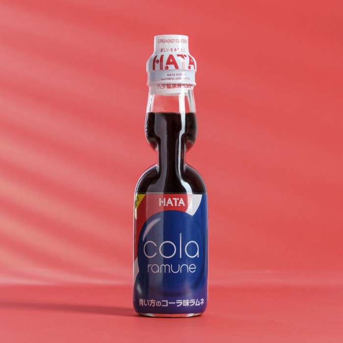 Напиток газированный Ramune со вкусом колы, 200 мл Напиток газированный Ramune со вкусом колы, 200 мл