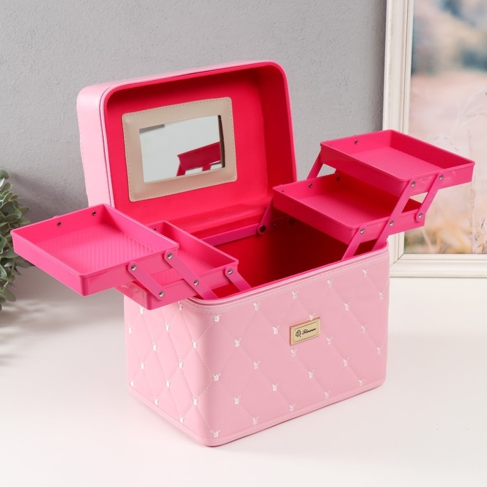 Шкатулка кожзам для косметики  Шкатулка кожзам для косметики "Ромбы и мишки. Этажи" розовая 24,5х20,5х27 см