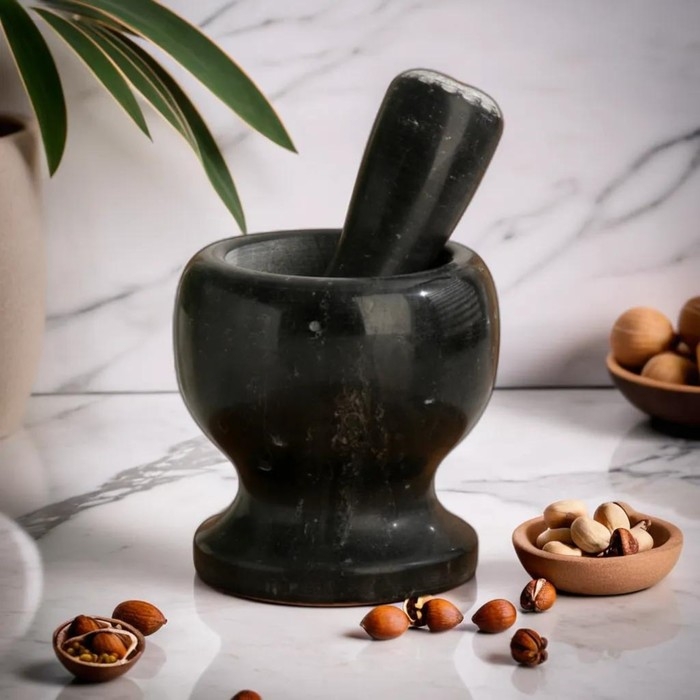 Ступка с пестиком из камня средняя, 250 мл, черный мрамор, в коробке Ступка с пестиком из камня средняя, 250 мл, черный мрамор, в коробке