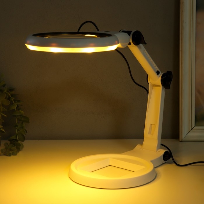 Лампа-лупа х4 х8 для творчества LEDx24 от 3AAA USB линзы d=2,95 и 12 см 5,5х19,7х40,5 см Лампа-лупа х4 х8 для творчества LEDx24 от 3AAA USB линзы d=2,95 и 12 см 5,5х19,7х40,5 см