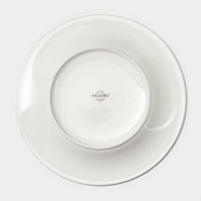 Тарелка фарфоровая десертная с утолщённым краем Magistro La Perle, d=21 см, цвет белый Тарелка фарфоровая десертная с утолщённым краем Magistro La Perle, d=21 см, цвет белый
