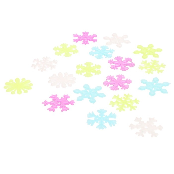 Развивающий игровой набор «Новый год в лесу», наклейки светятся в темноте Развивающий игровой набор «Новый год в лесу», наклейки светятся в темноте