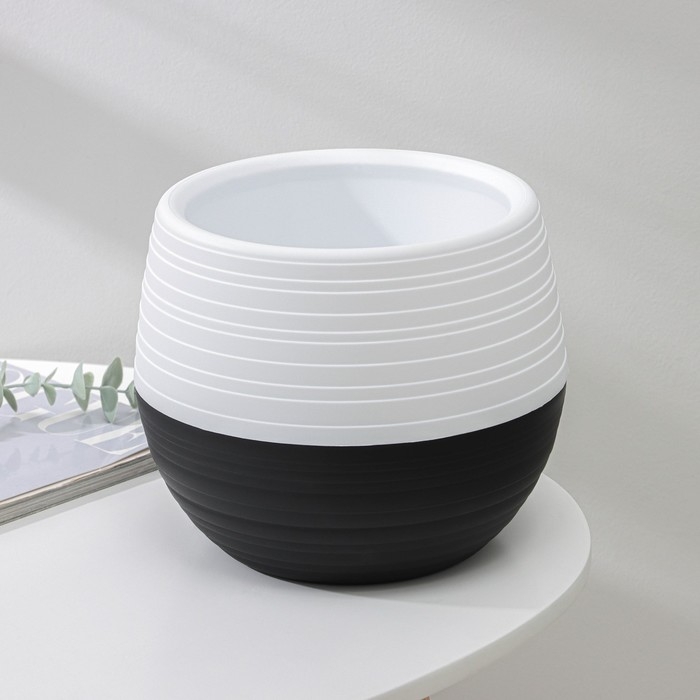 Горшок «Дуэт», 2,5 л, цвет чёрно-белый Горшок «Дуэт», 2,5 л, цвет чёрно-белый