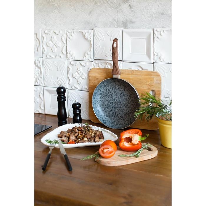 Мельница для специй Доляна «Дуновение леса», 10,5×4,5 см, керамический механизм, цвет тёмное дерево Мельница для специй Доляна «Дуновение леса», 10,5×4,5 см, керамический механизм, цвет тёмное дерево