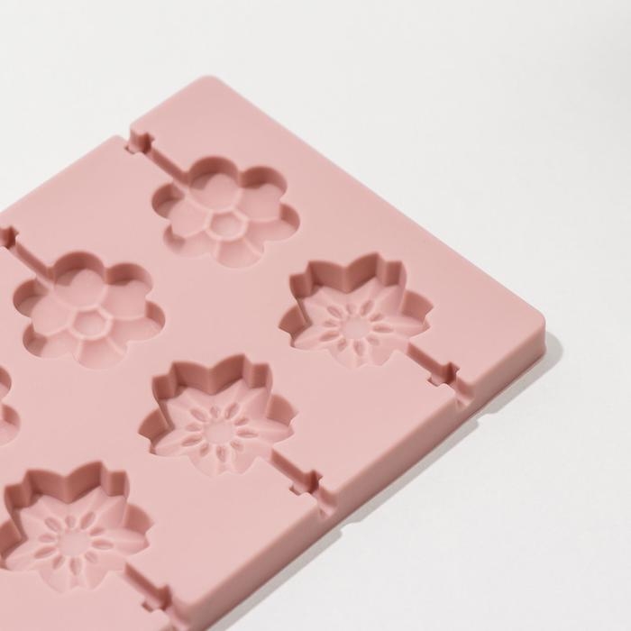 Форма для леденцов Доляна «Клумба», силикон, 25×10,5×1 см, 12 ячеек (3,2×3 см), с палочками, цвет МИКС Форма для леденцов Доляна «Клумба», силикон, 25×10,5×1 см, 12 ячеек (3,2×3 см), с палочками, цвет МИКС