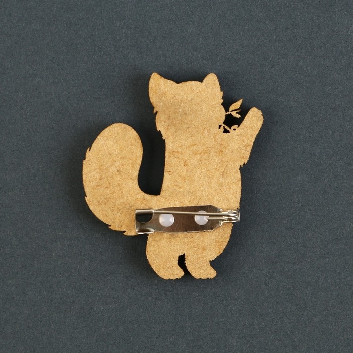 Значок деревянный «Талисман на исполнение желаний», 4 х 3,5 см Значок деревянный «Талисман на исполнение желаний», 4 х 3,5 см