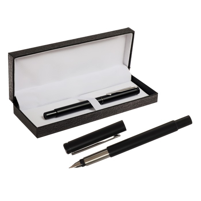 Ручка подарочная перьевая Calligrata, в кожзам футляре ПБ N, корпус черный с серебром Ручка подарочная перьевая Calligrata, в кожзам футляре ПБ N, корпус черный с серебром