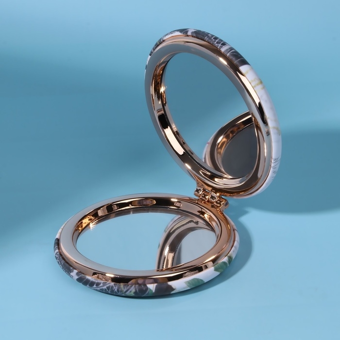 Зеркало складное «Париж», d = 7,5 см, с увеличением, искусственная кожа, рисунок МИКС Зеркало складное «Париж», d = 7,5 см, с увеличением, искусственная кожа, рисунок МИКС