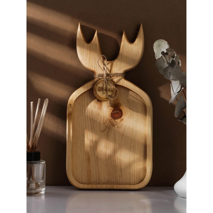 Доска разделочная авторская Adelica «Рога», 35×18×2,5 см, цельный массив кедра, цвет молочный