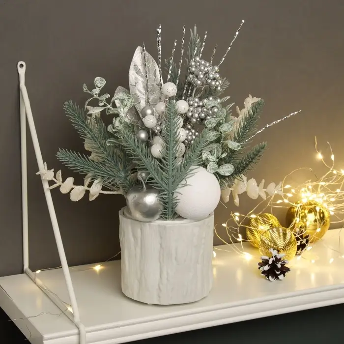 Новогодняя композиция на стол «Зимнее волшебство. Величие» пластик, 24×10.5 см, белый Новогодняя композиция на стол «Зимнее волшебство. Величие» пластик, 24×10.5 см, белый