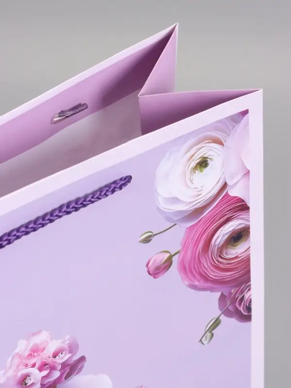 Пакет подарочный ламинированный "Самой красивой" 26 х 12 х 32 см