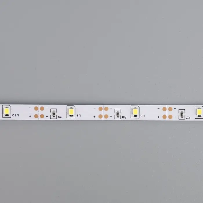Светодиодная лента Luazon Lighting 1 м, IP20, SMD2835, 30 LED/м, 3хАА, 6000К Светодиодная лента Luazon Lighting 1 м, IP20, SMD2835, 30 LED/м, 3хАА, 6000К