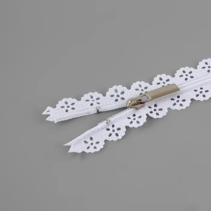 Молния «Спираль», №3, неразъёмная, ажурная, замок автомат, 50 см, белая