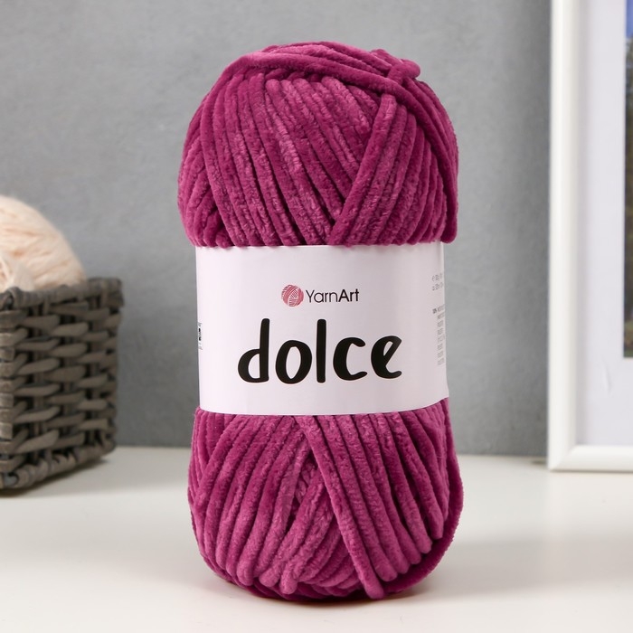 Плюшевая пряжа для вязания спицами, крючком YarnArt, Dolce, 100% микрополиэстер, 120 м/100 г, (766 т. фуксия)