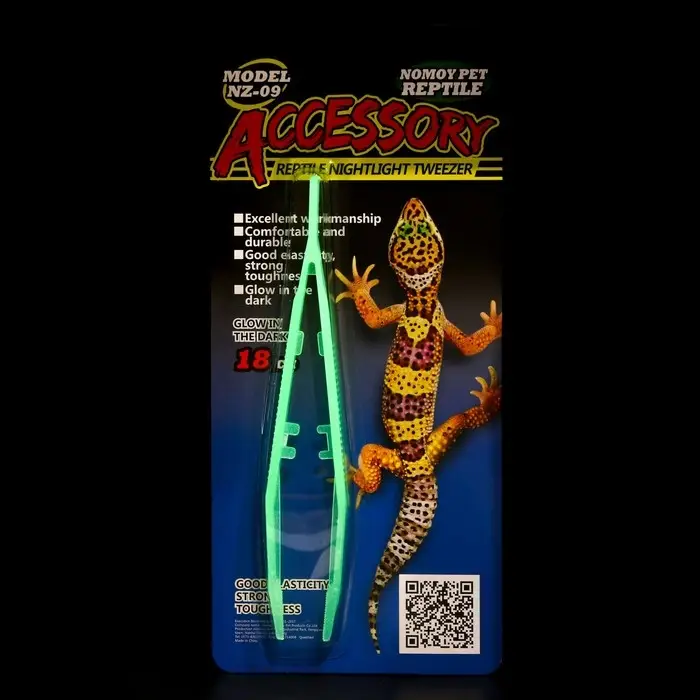 Пинцет для террариума NomoyPet святящийся в темноте, 18 см Пинцет для террариума NomoyPet святящийся в темноте, 18 см