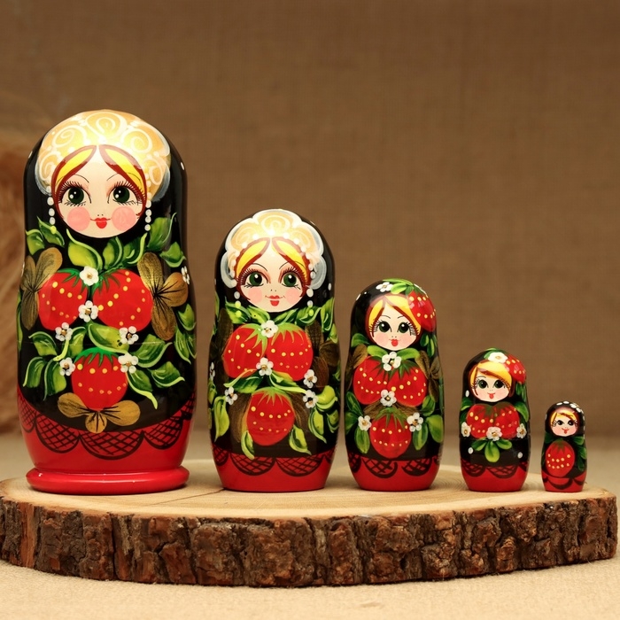 Матрёшка «Земляничка», чёрный платок, 5 кукольная, 18 см Матрёшка «Земляничка», чёрный платок, 5 кукольная, 18 см