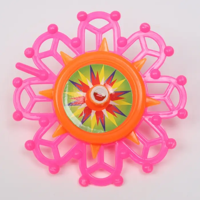 Волчок «Вихрь» со свистком, виды МИКС Волчок «Вихрь» со свистком, виды МИКС