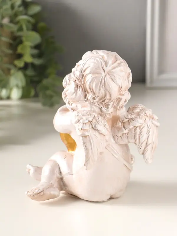 Фигура полистоун "Ангелочек с сердцем сидит" 14х13х10 см