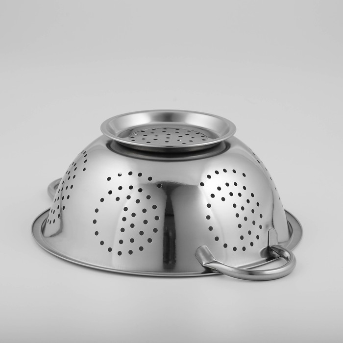 Дуршлаг из нержавеющей стали Доляна «Индия», 2,7 л, d=26 см, на ножке, две ручки