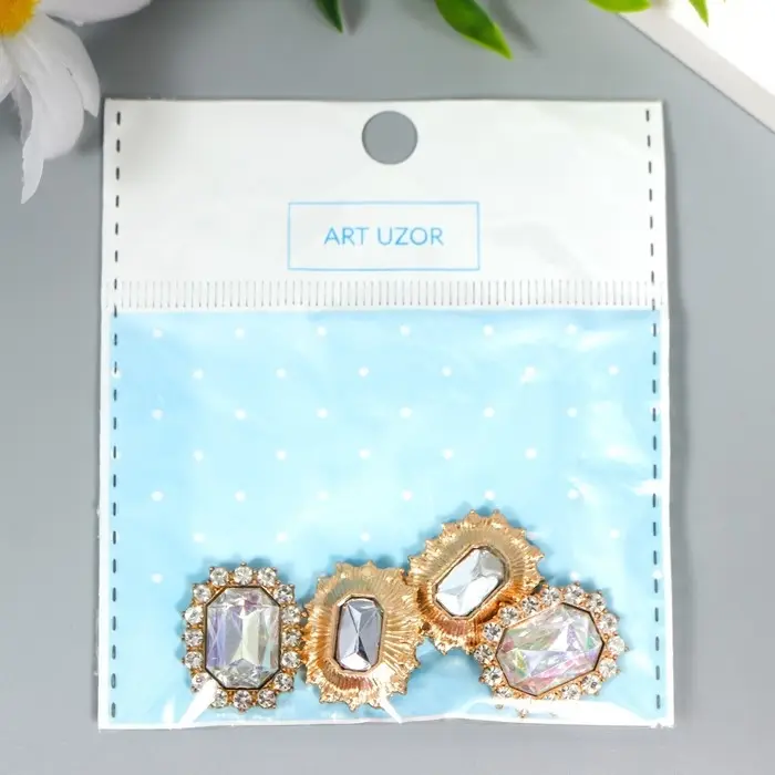 Декор для творчества металл "Медальон восьмиугольный" нежно-голубой кристалл стразы 2х1,5см