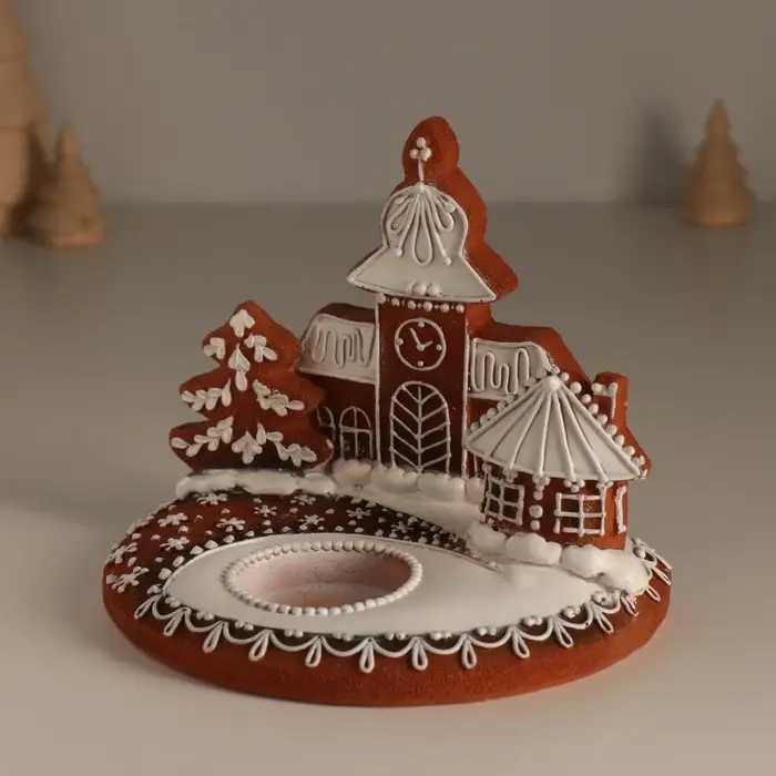 Подсвечник на 1 свечу &laquo;Новогодняя часовня из имбирных пряников&raquo;, 15&times;11.5&times;12.5 см