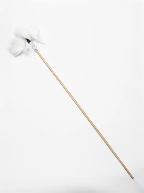 Дразнилка-удочка  Дразнилка-удочка "Меховой пушок на трех резинках", на деревянной палочке 50 см