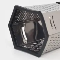 Тёрка шестигранная Доляна &laquo;Нео&raquo;, 12.5&times;10.5&times;20.5 см, прорезиненное дно, чёрная, красная