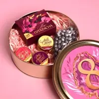 Набор &laquo;8 марта&raquo;: крем-мед, чай, орехи в шоколаде