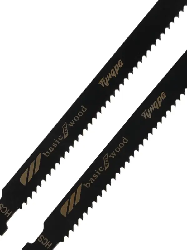 Пилки для лобзиков ТУНДРА, по дереву, фигурный рез, HCS, 75/100×2.5 мм, 2 шт. Пилки для лобзиков ТУНДРА, по дереву, фигурный рез, HCS, 75/100×2.5 мм, 2 шт.