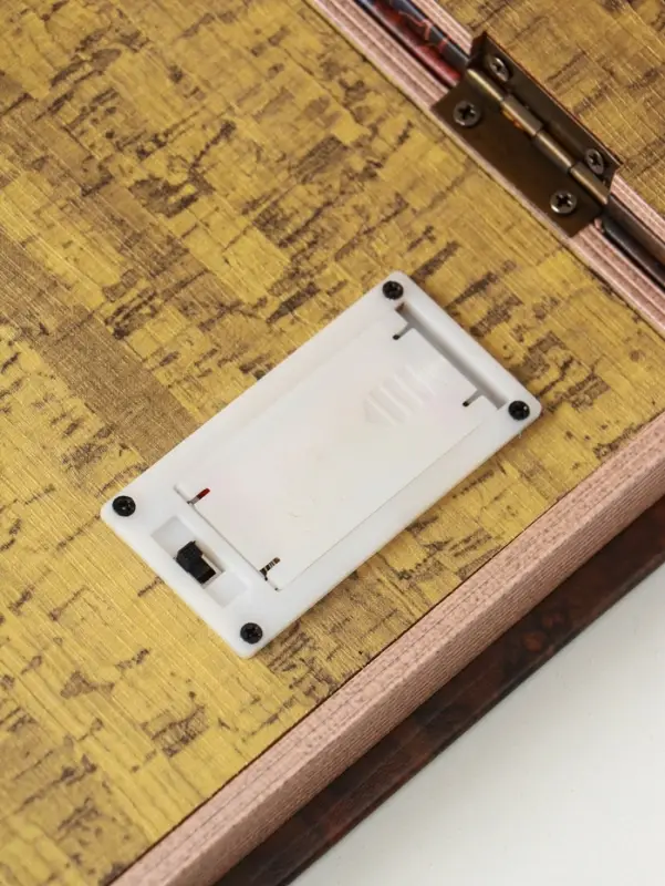 Шкатулка - книга световая &laquo;Малыш и кот наблюдают за салютом&raquo;, 28&times;19&times;6 см