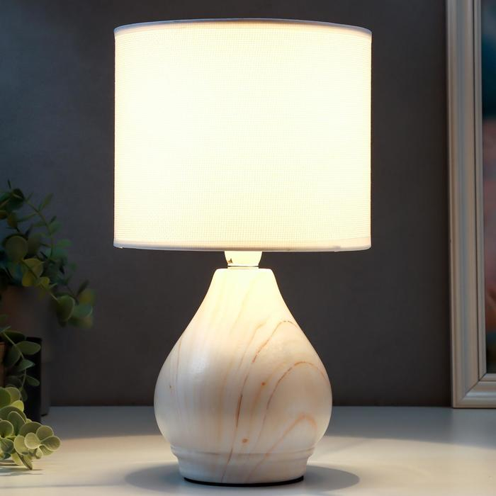 Лампа настольная 16633/1 E14 40Вт 17,5х17,5х30,5 см RISALUX