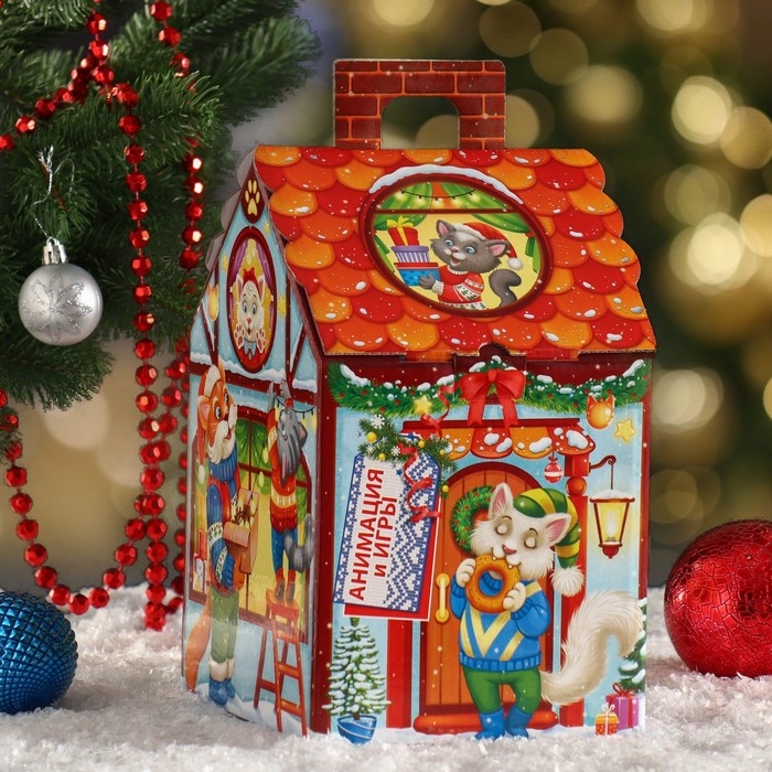 Новый год. Подарочная коробка Новый год. Подарочная коробка "Дружная семейка", 17 х 14,5 х 24,5 см.