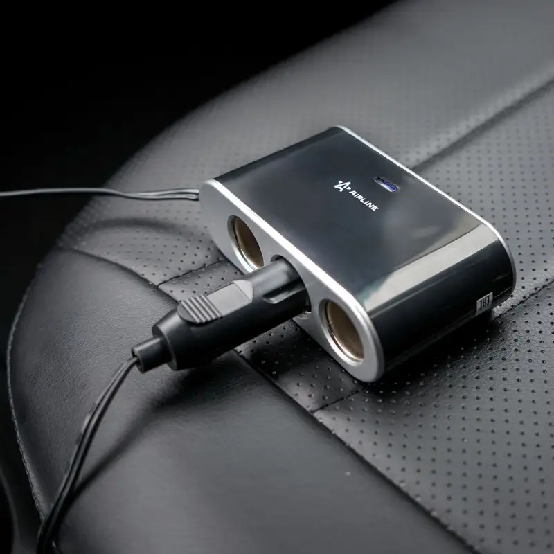 Прикуриватель-разветвитель 3 гнезда 5А + USB 1A, с выключателями нагрузки